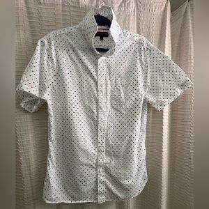 Banana Republic White and Black Patterned Button Down Shirt
